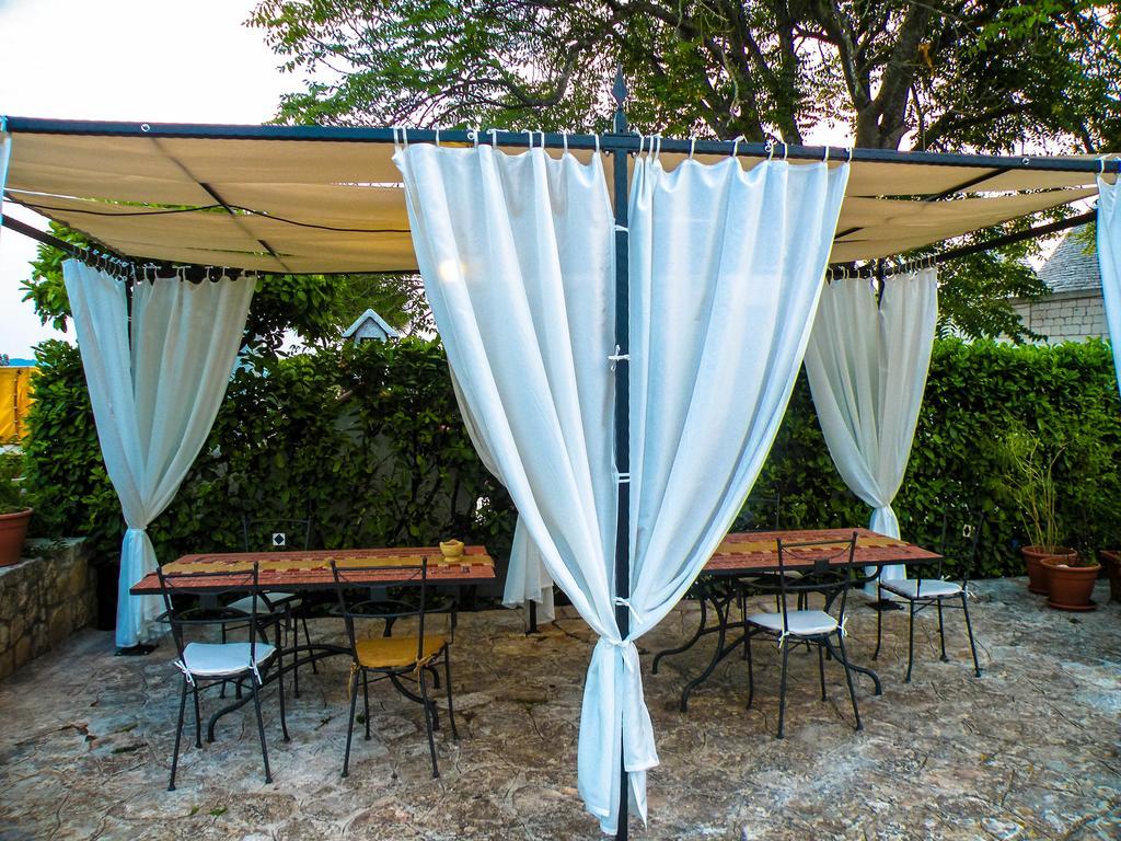 Agriturismo Masseria Calongo Cisternino Exterior foto